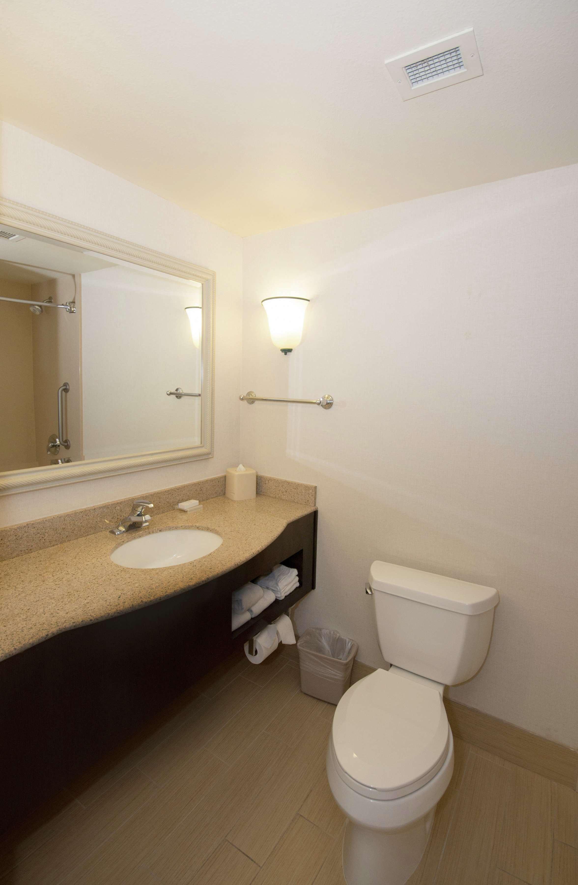 Hilton Garden Inn Palm Springs/רנצ'ו מיראז' מראה חיצוני תמונה