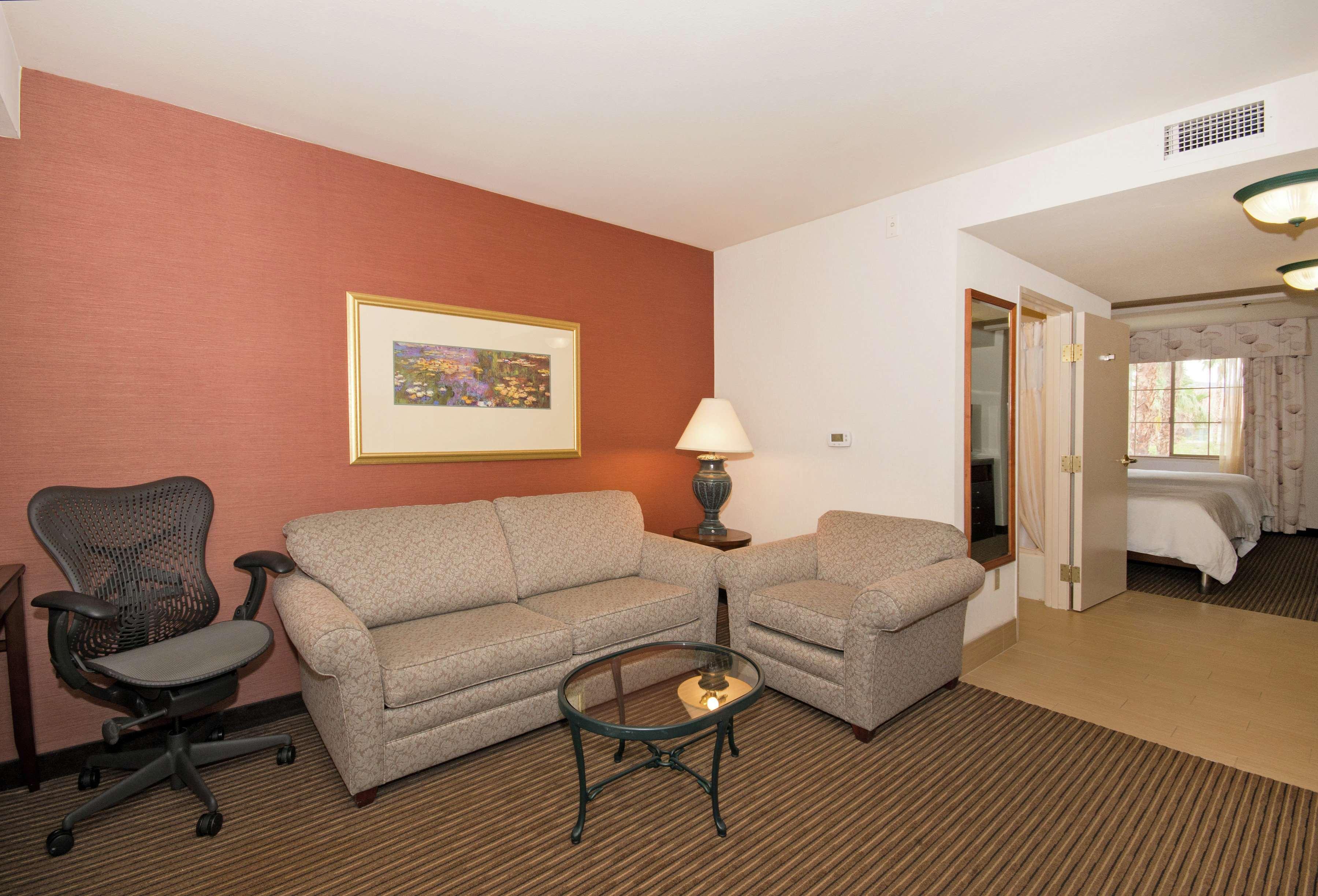 Hilton Garden Inn Palm Springs/רנצ'ו מיראז' מראה חיצוני תמונה