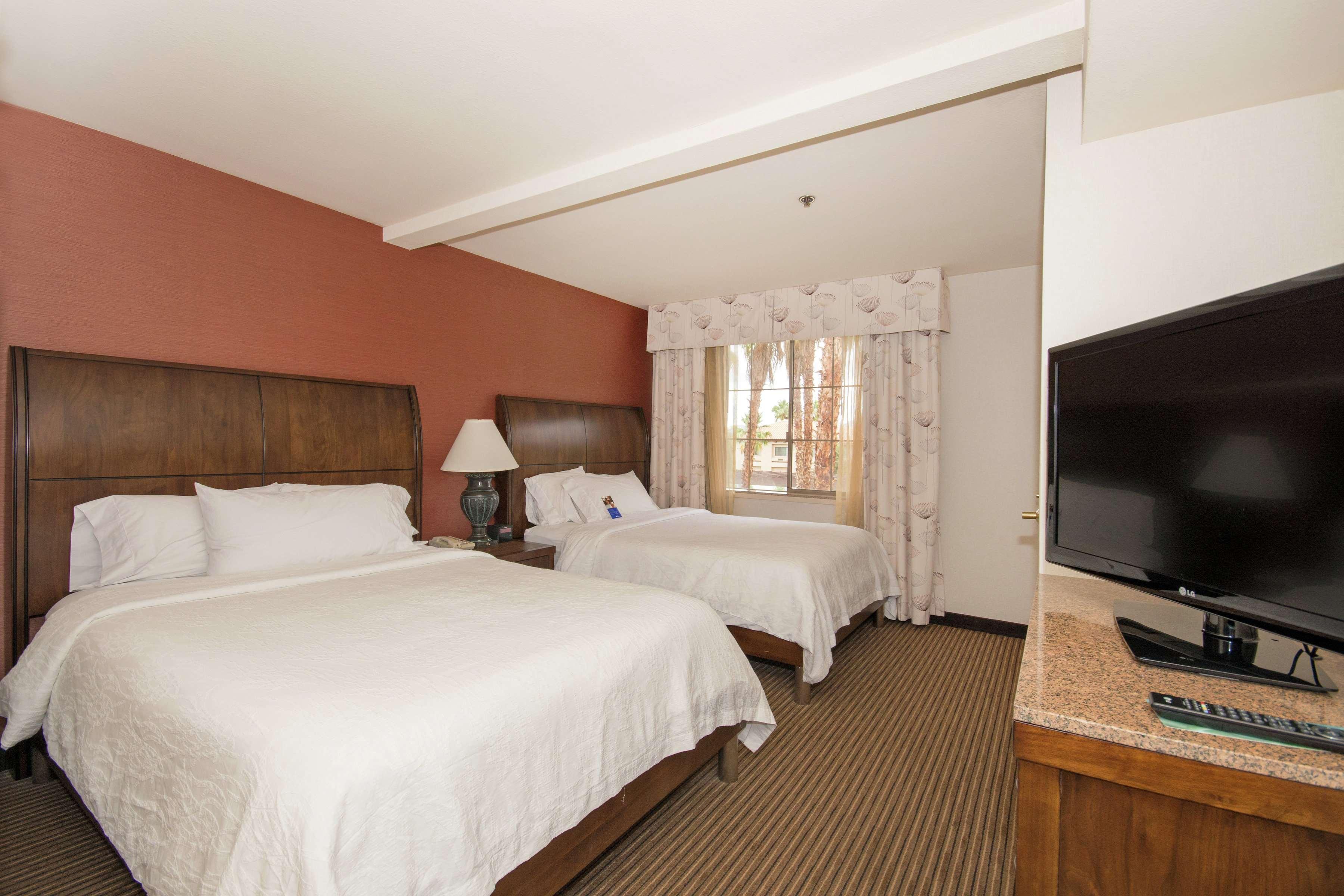 Hilton Garden Inn Palm Springs/רנצ'ו מיראז' מראה חיצוני תמונה
