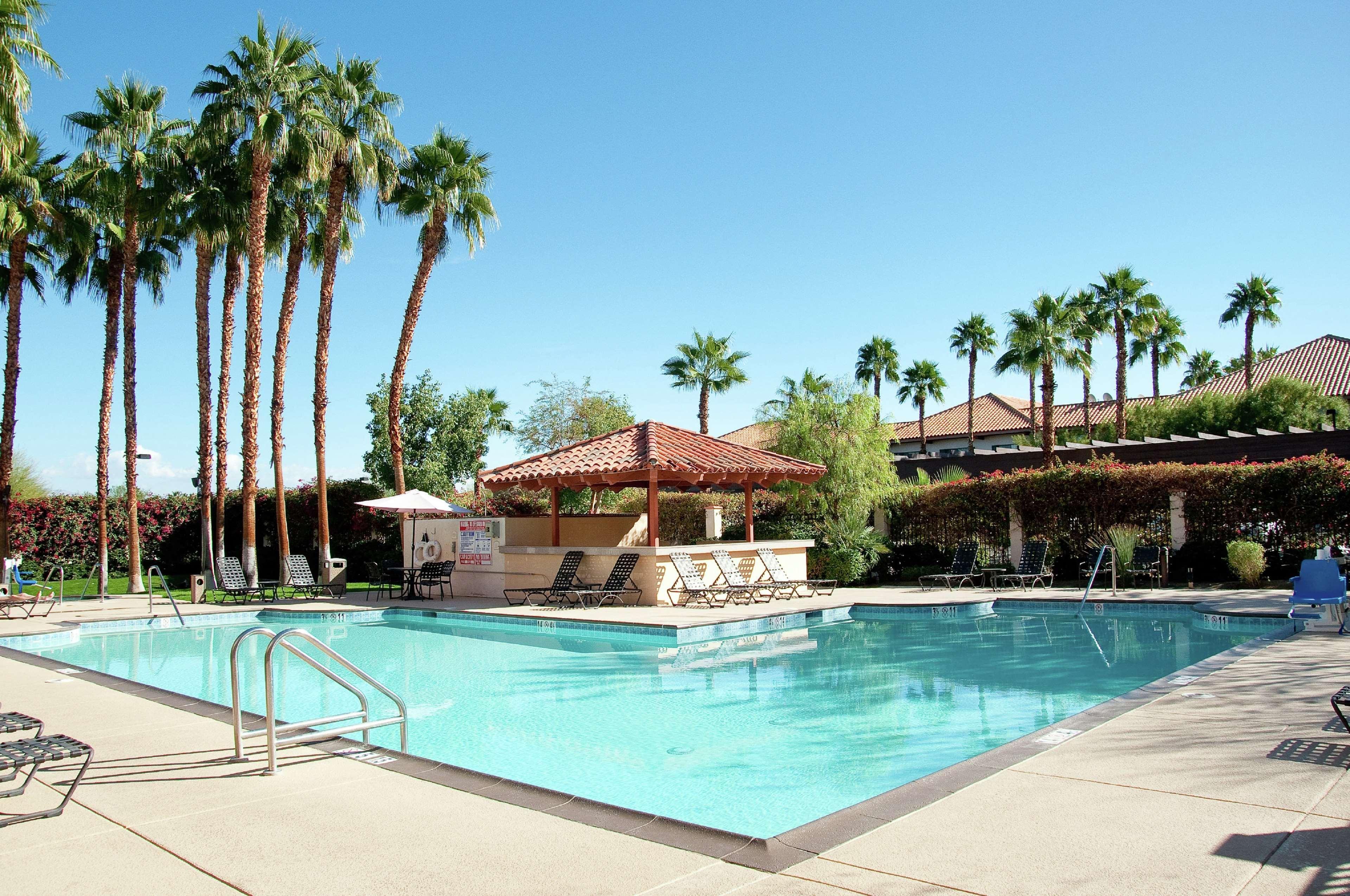 Hilton Garden Inn Palm Springs/רנצ'ו מיראז' מראה חיצוני תמונה