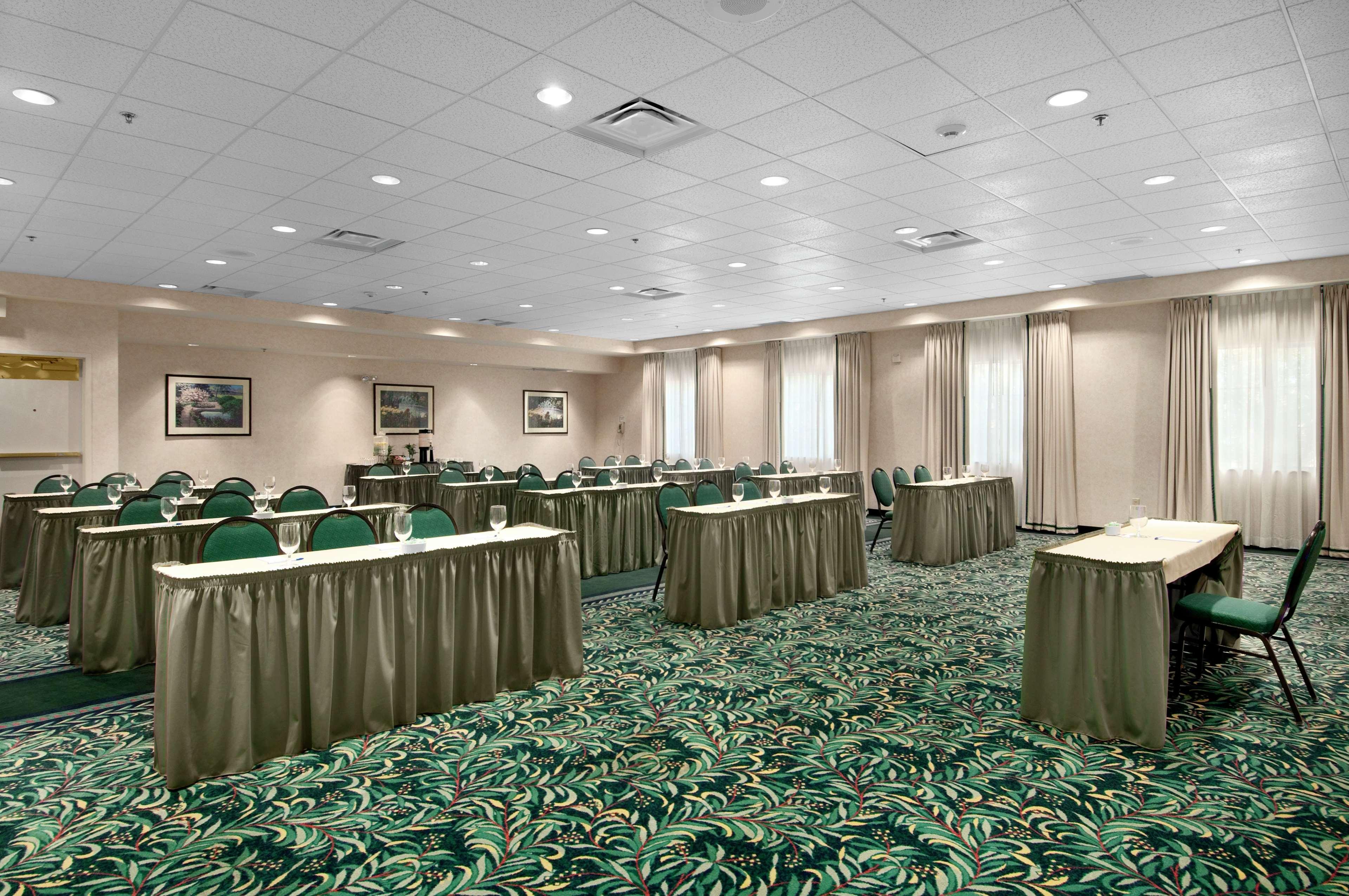 Hilton Garden Inn Palm Springs/רנצ'ו מיראז' מראה חיצוני תמונה