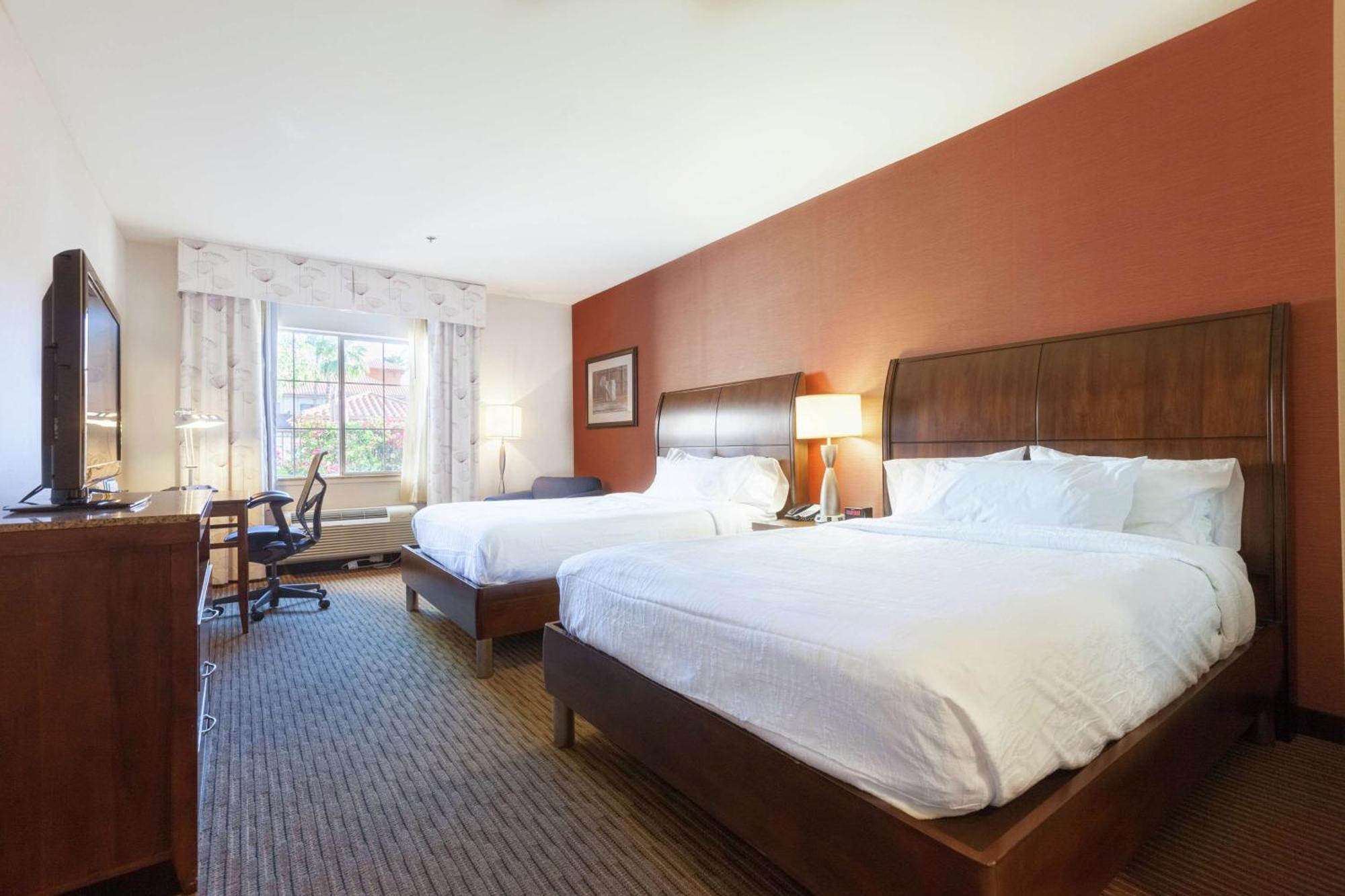 Hilton Garden Inn Palm Springs/רנצ'ו מיראז' מראה חיצוני תמונה