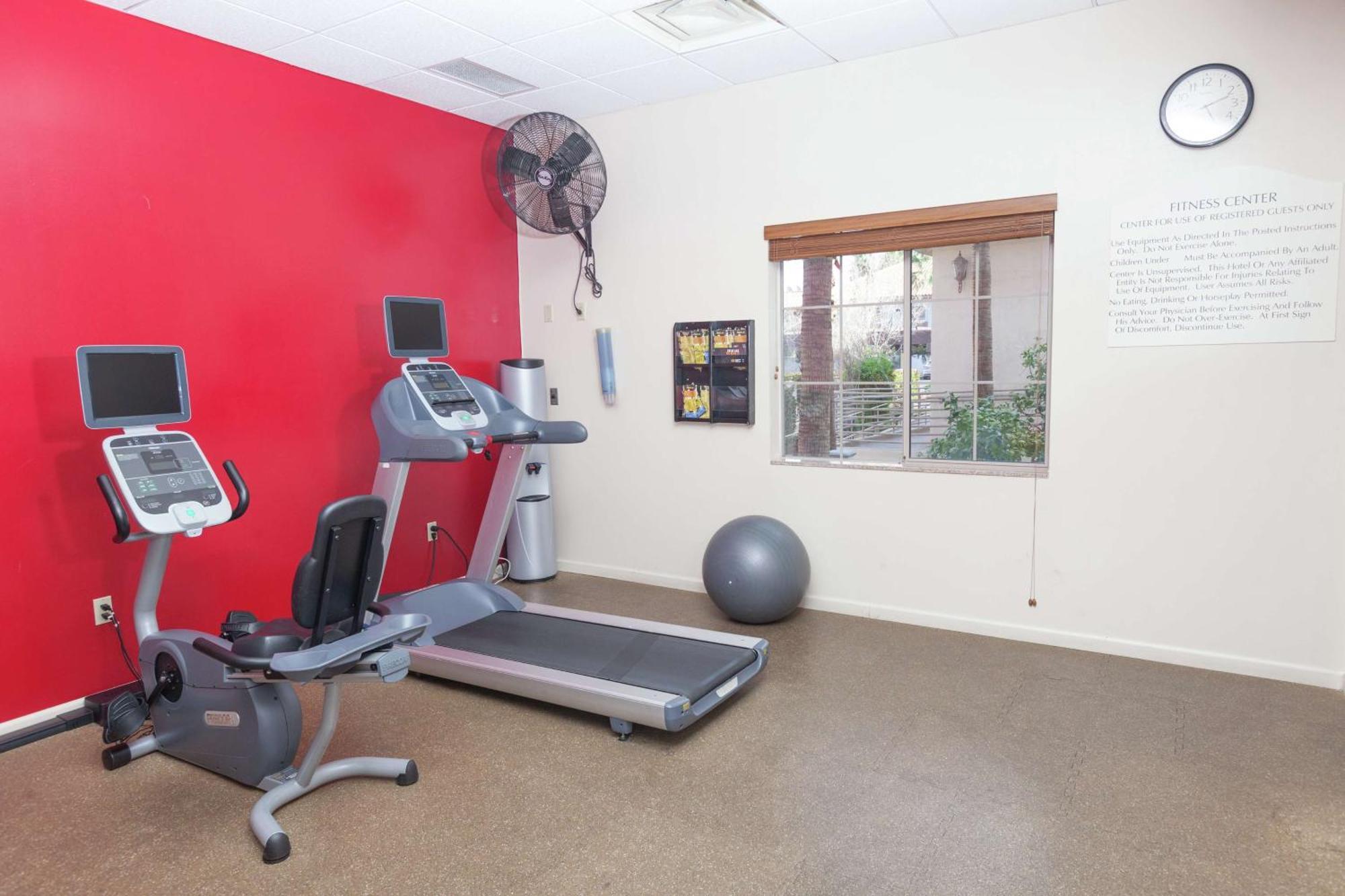 Hilton Garden Inn Palm Springs/רנצ'ו מיראז' מראה חיצוני תמונה