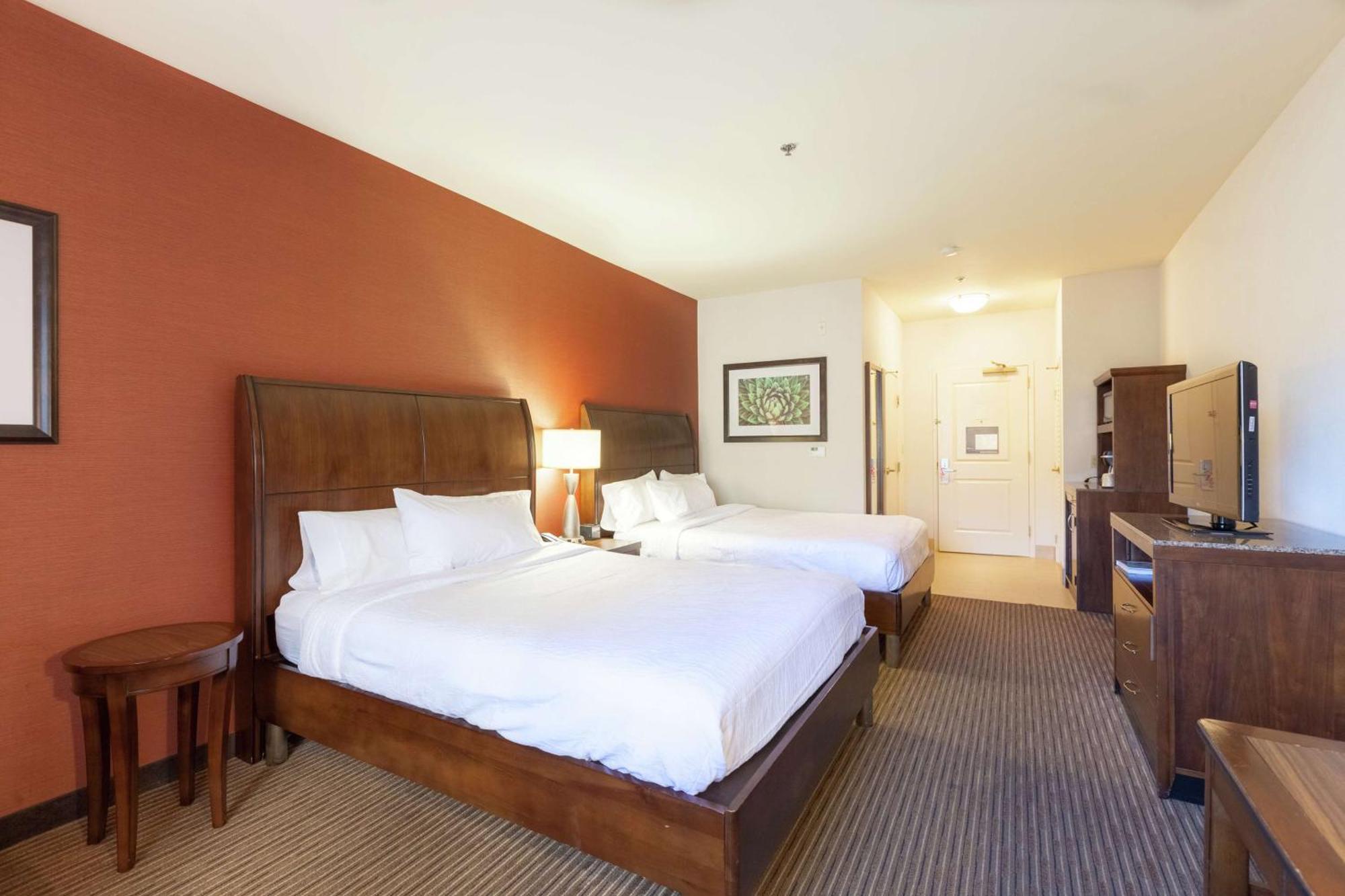 Hilton Garden Inn Palm Springs/רנצ'ו מיראז' מראה חיצוני תמונה