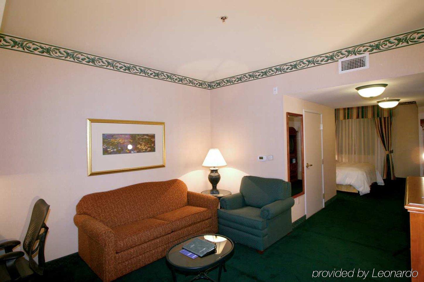 Hilton Garden Inn Palm Springs/רנצ'ו מיראז' מראה פנימי תמונה