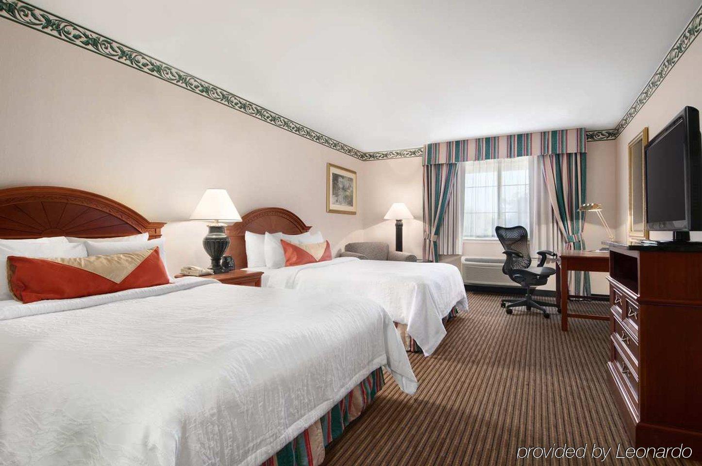 Hilton Garden Inn Palm Springs/רנצ'ו מיראז' חדר תמונה